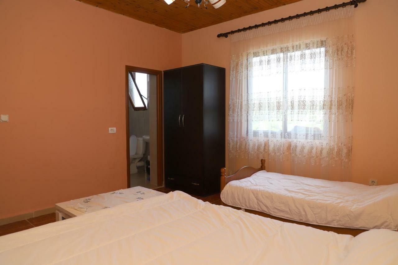 Guest House Pashollari Berat Exterior foto