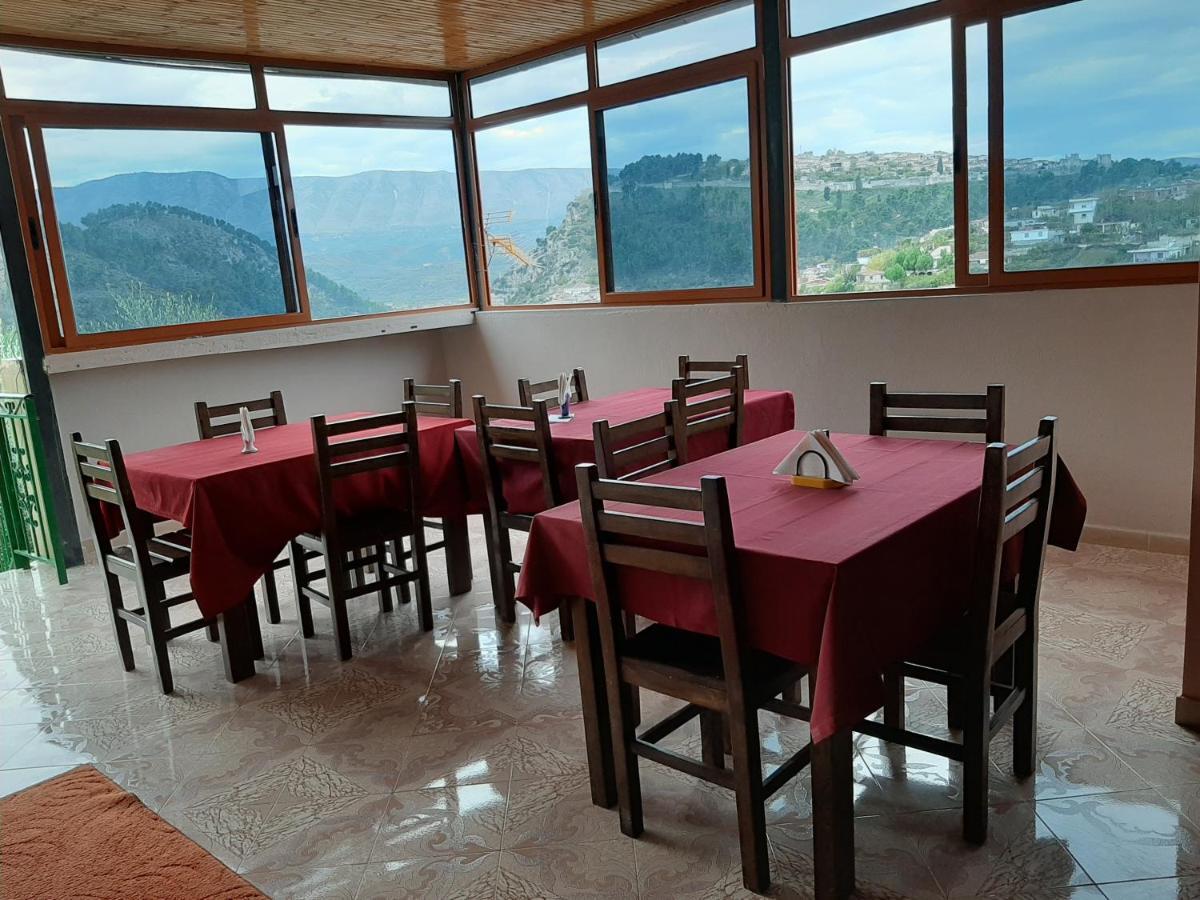 Guest House Pashollari Berat Exterior foto